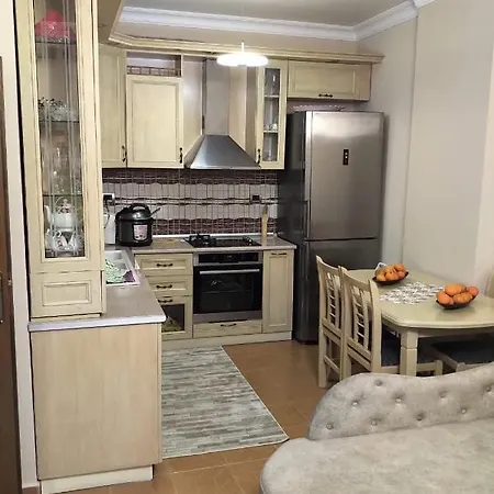 Δωμάτια σε οικογενειακή κατοικία Tirana Apartment