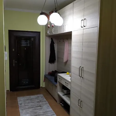 Tirana Apartment *